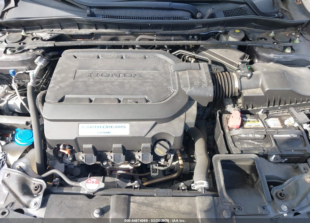 2017 HONDA ACCORD TOURING V6 VIN: 1HGCR3F92HA044907