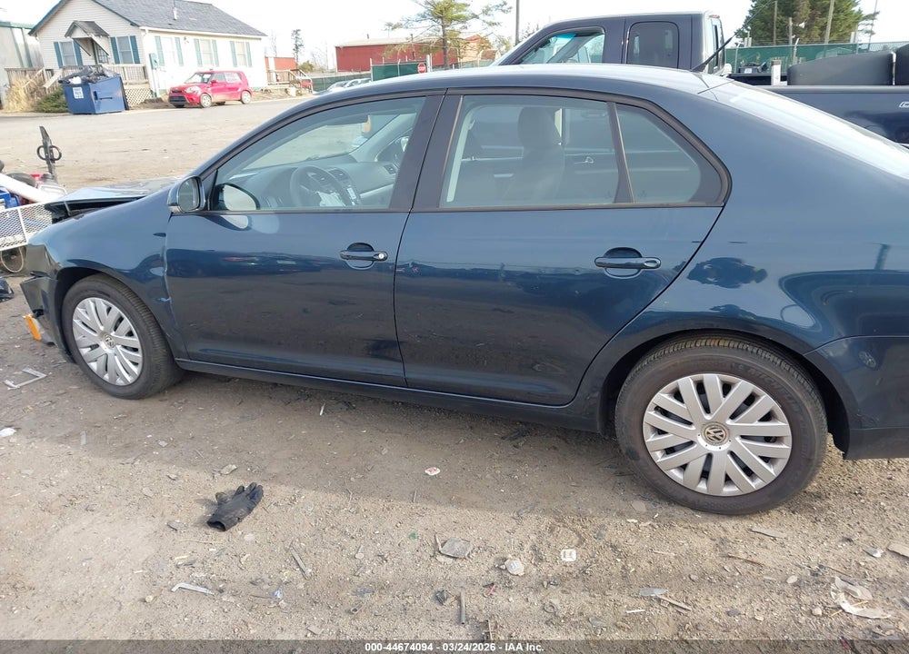 2010 VOLKSWAGEN JETTA S VIN: 3VWJZ7AJ6AM027760
