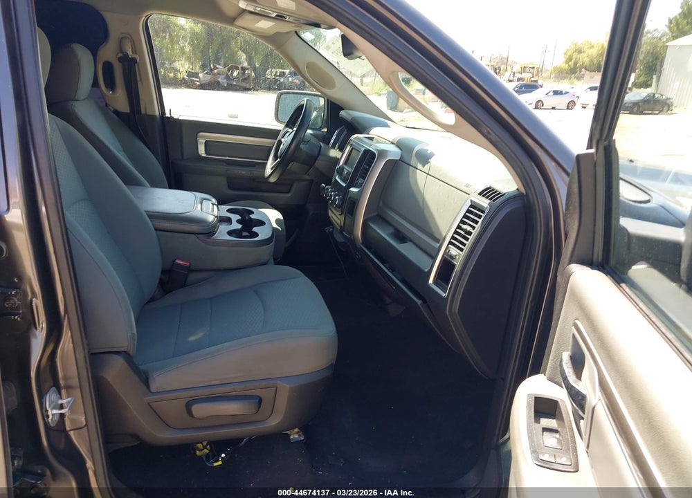 2015 RAM 1500 SLT VIN: 1C6RR6GG8FS646135