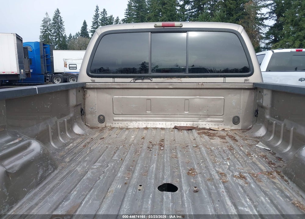 2003 FORD F-350 LARIAT/XL/XLT VIN: 1FTWW33P83ED22525