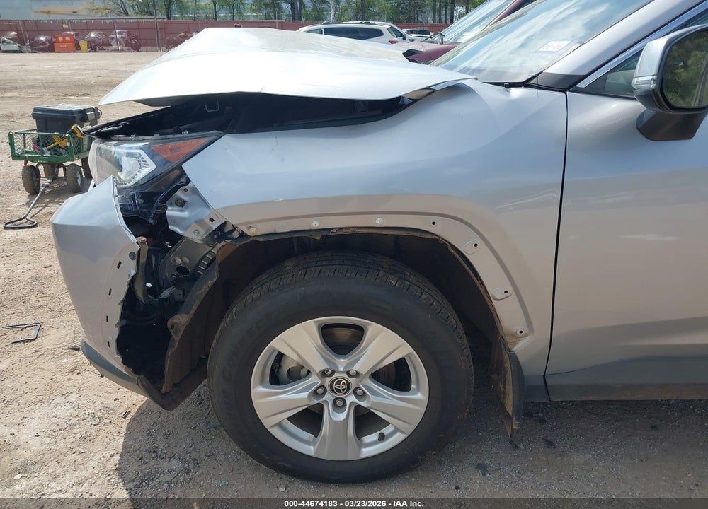2021 TOYOTA RAV4 XLE VIN: 2T3W1RFV3MC160360