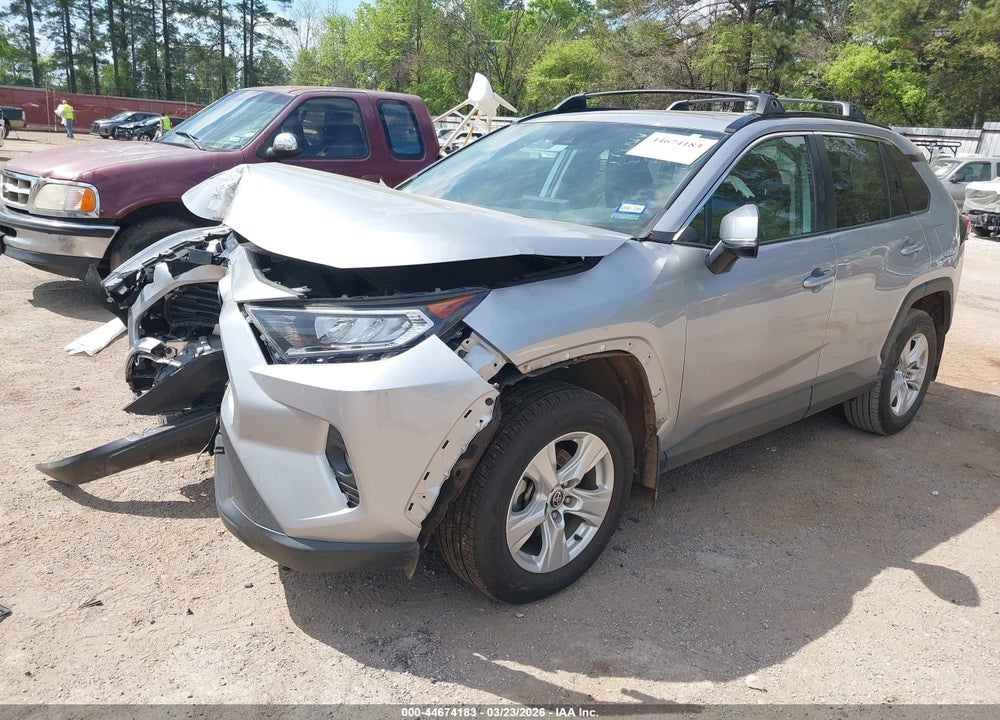 2021 TOYOTA RAV4 XLE VIN: 2T3W1RFV3MC160360
