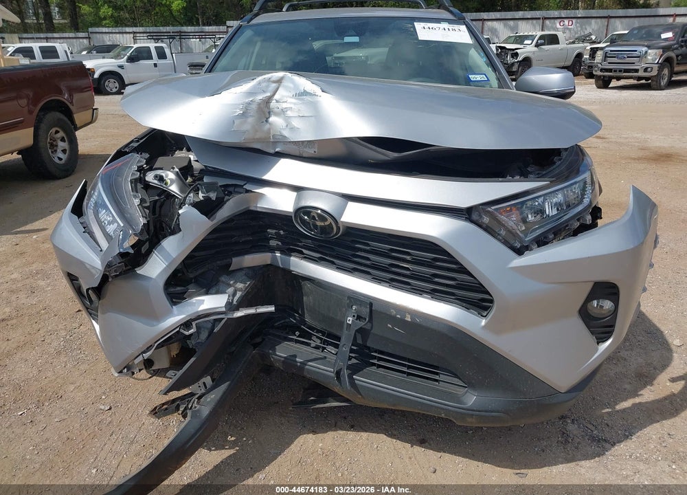 2021 TOYOTA RAV4 XLE VIN: 2T3W1RFV3MC160360