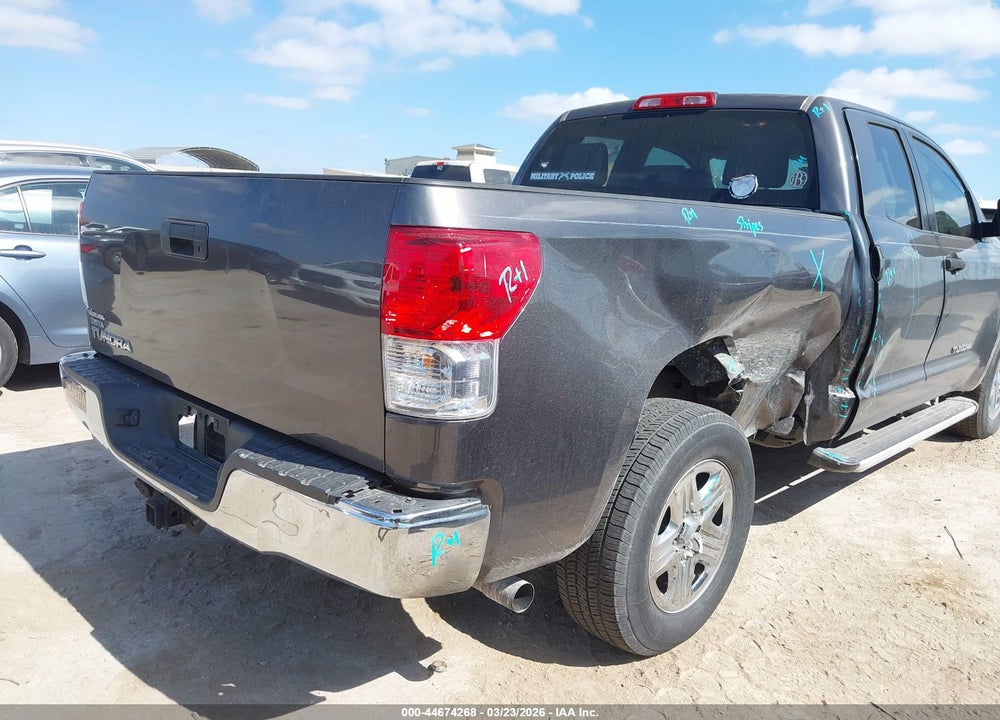 2011 TOYOTA TUNDRA GRADE 4.6L V8 VIN: 5TFRM5F17BX034746