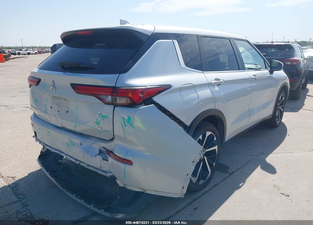 2024 MITSUBISHI OUTLANDER SE 2.5 2WD/SE BLACK EDITION S-AWC/SE BLACK EDITION W/PANO ROOF S-AWC VIN: JA4J3VA86RZ064110