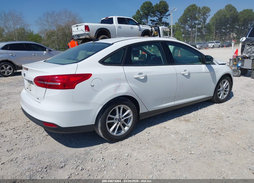 2018 FORD FOCUS SE VIN: 1FADP3F2XJL265604