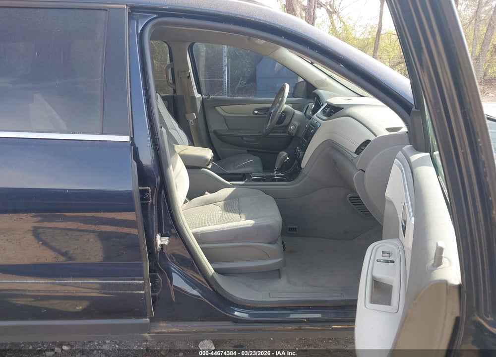 2015 CHEVROLET TRAVERSE 2LT VIN: 1GNKRHKDXFJ269422
