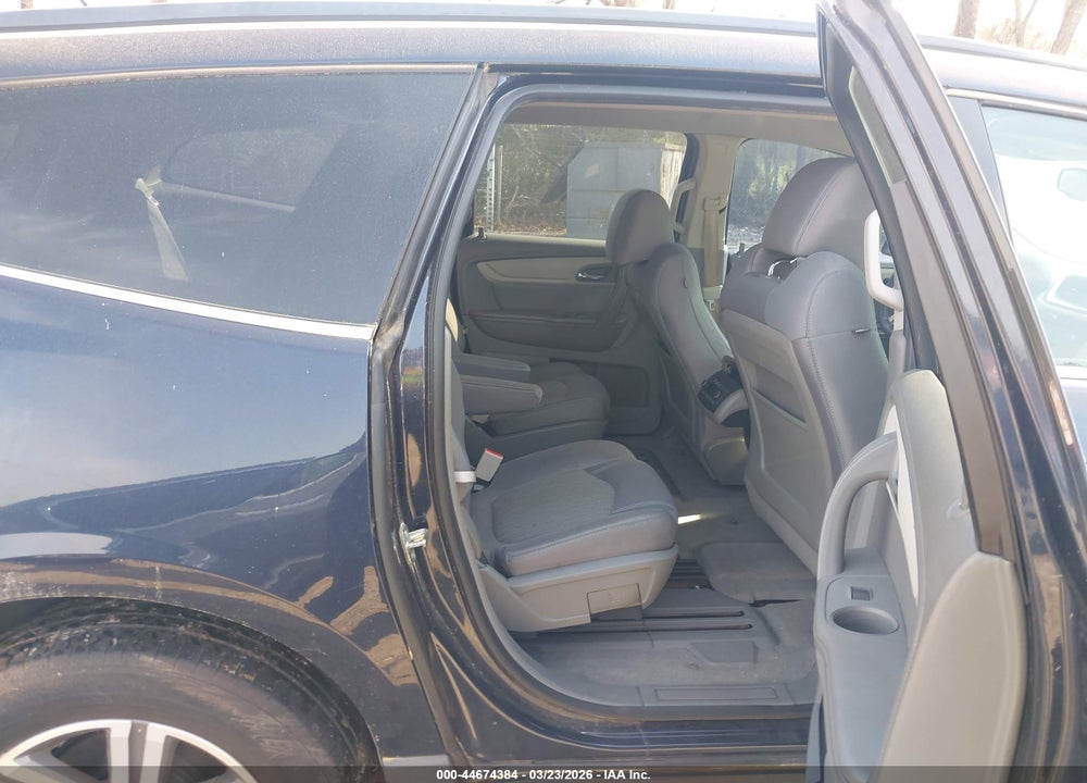 2015 CHEVROLET TRAVERSE 2LT VIN: 1GNKRHKDXFJ269422