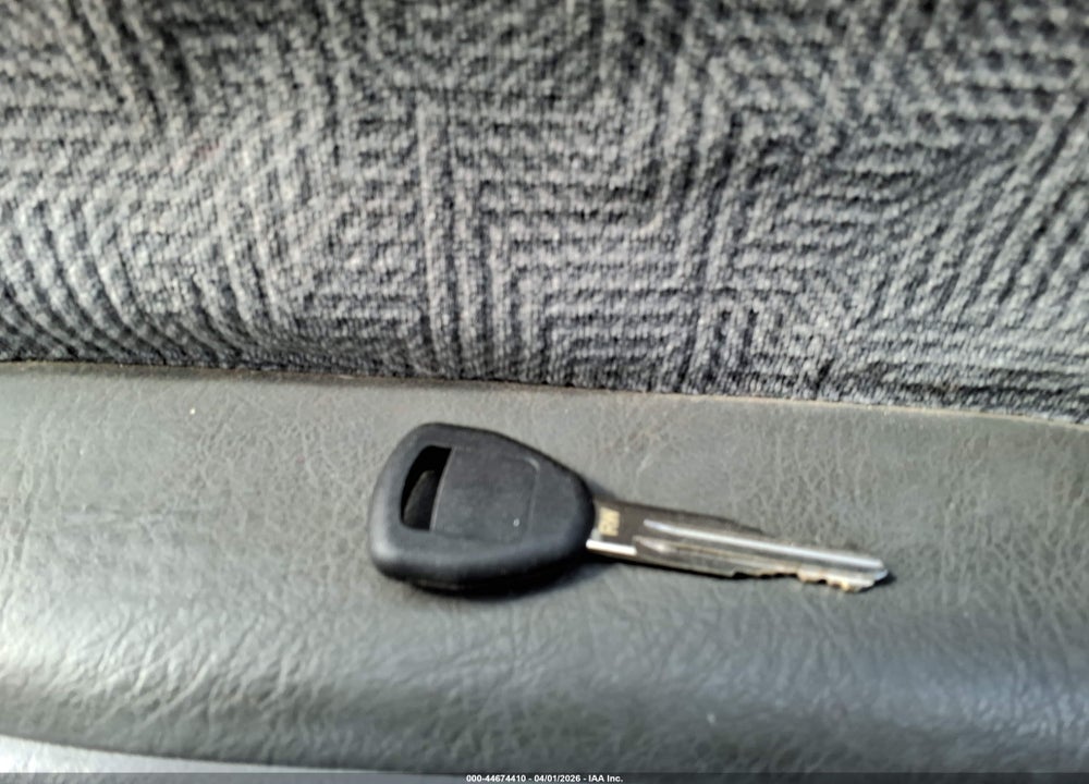 2001 HONDA CIVIC EX VIN: 1HGES26741L012332