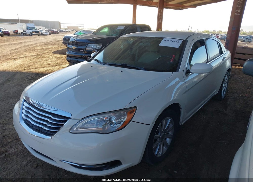 2011 CHRYSLER 200 TOURING VIN: 1C3BC1FG2BN504733