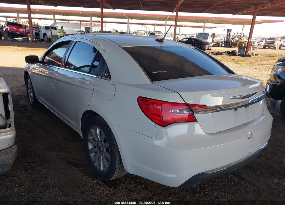 2011 CHRYSLER 200 TOURING VIN: 1C3BC1FG2BN504733