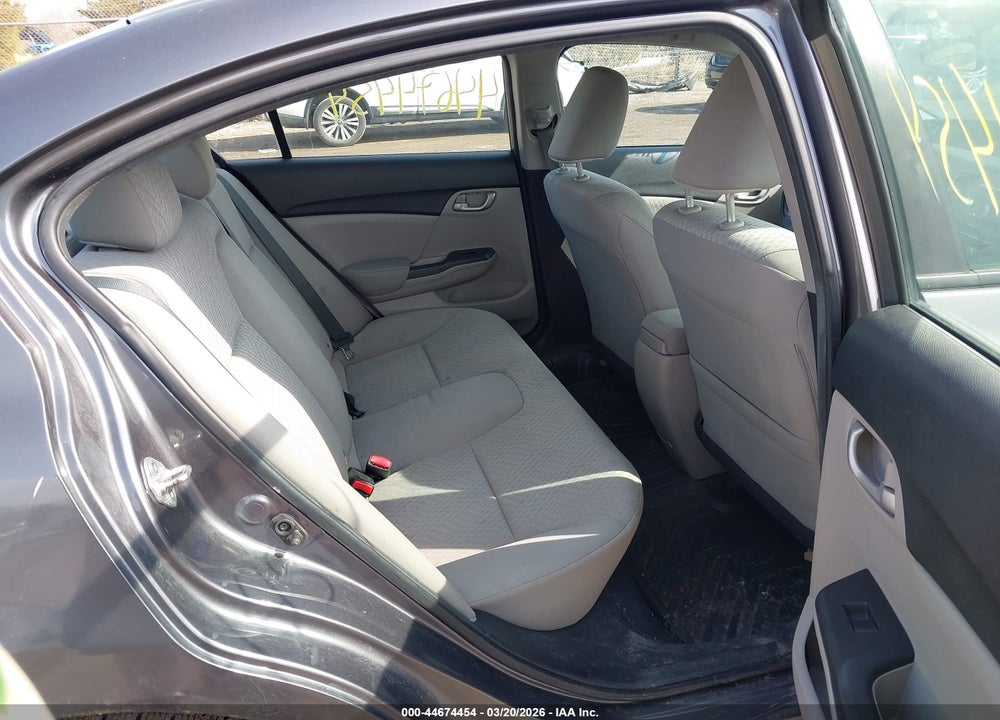 2014 HONDA CIVIC LX VIN: 19XFB2F52EE010739