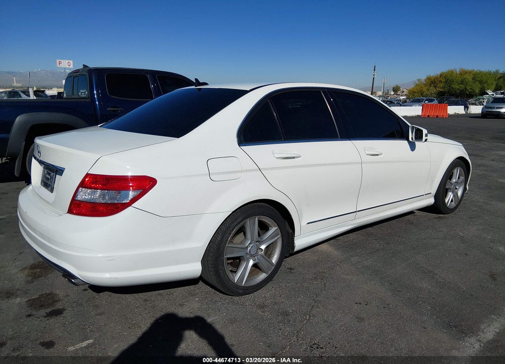 2010 MERCEDES-BENZ C 300 SPORT VIN: WDDGF5EB3AF373543