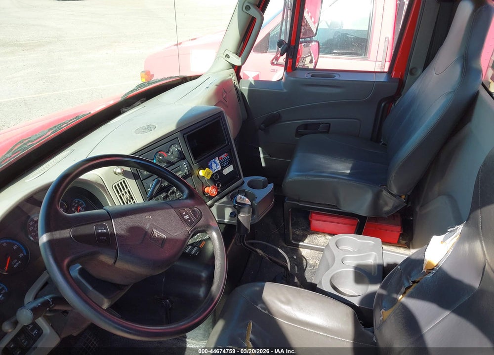 2013 INTERNATIONAL 8000 8600 VIN: 1HSHWSHN3DJ240888