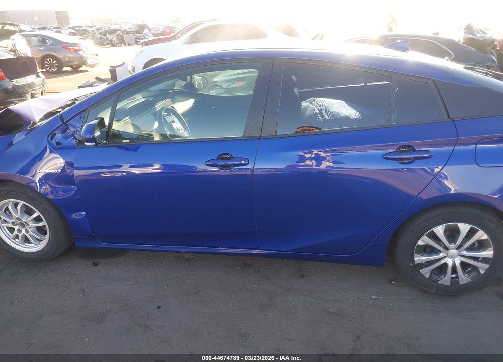 2018 TOYOTA PRIUS TWO VIN: JTDKBRFU8J3073246