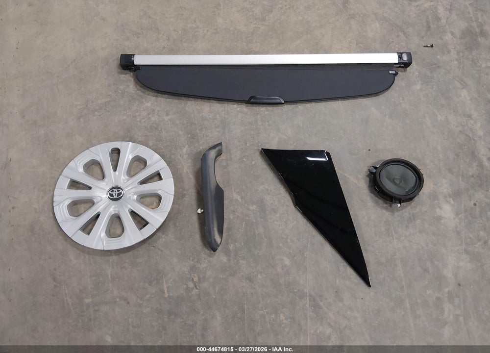 2022 TOYOTA PRIUS LE VIN: JTDKAMFUXN3189415