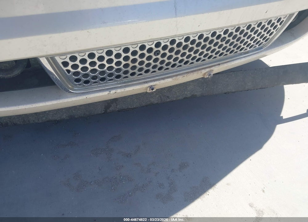 2010 GMC YUKON XL 1500 DENALI VIN: 1GKUCMEF3AR205181