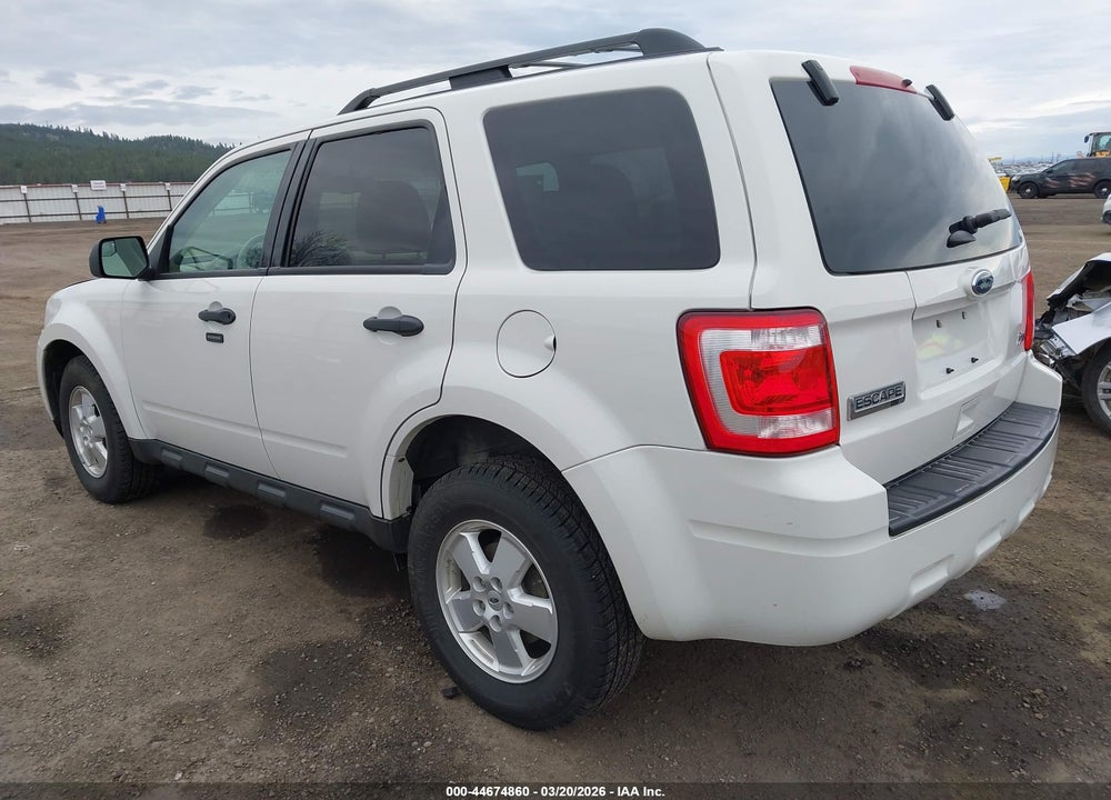 2011 FORD ESCAPE XLT VIN: 1FMCU9DG2BKB60042