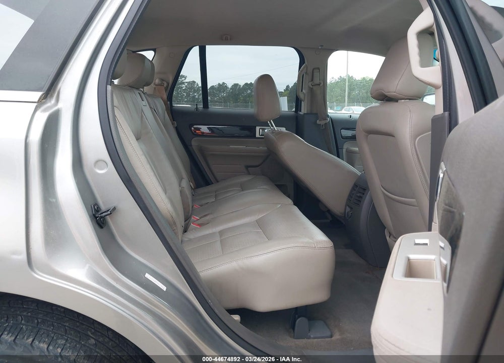 2008 LINCOLN MKX VIN: 2LMDU68C38BJ32512