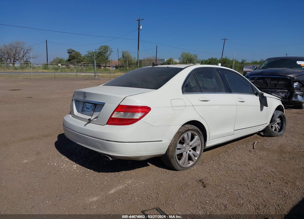 2009 MERCEDES-BENZ C 300 LUXURY/SPORT VIN: WDDGF54X69R048280
