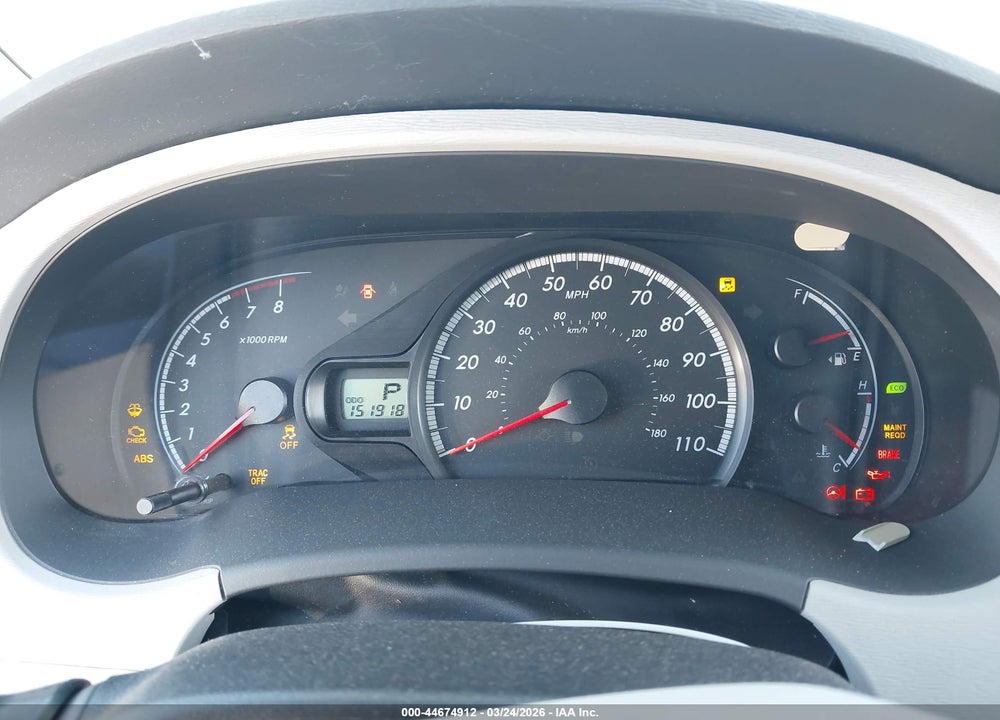 2011 TOYOTA SIENNA LE V6 VIN: 5TDKK3DC5BS145396