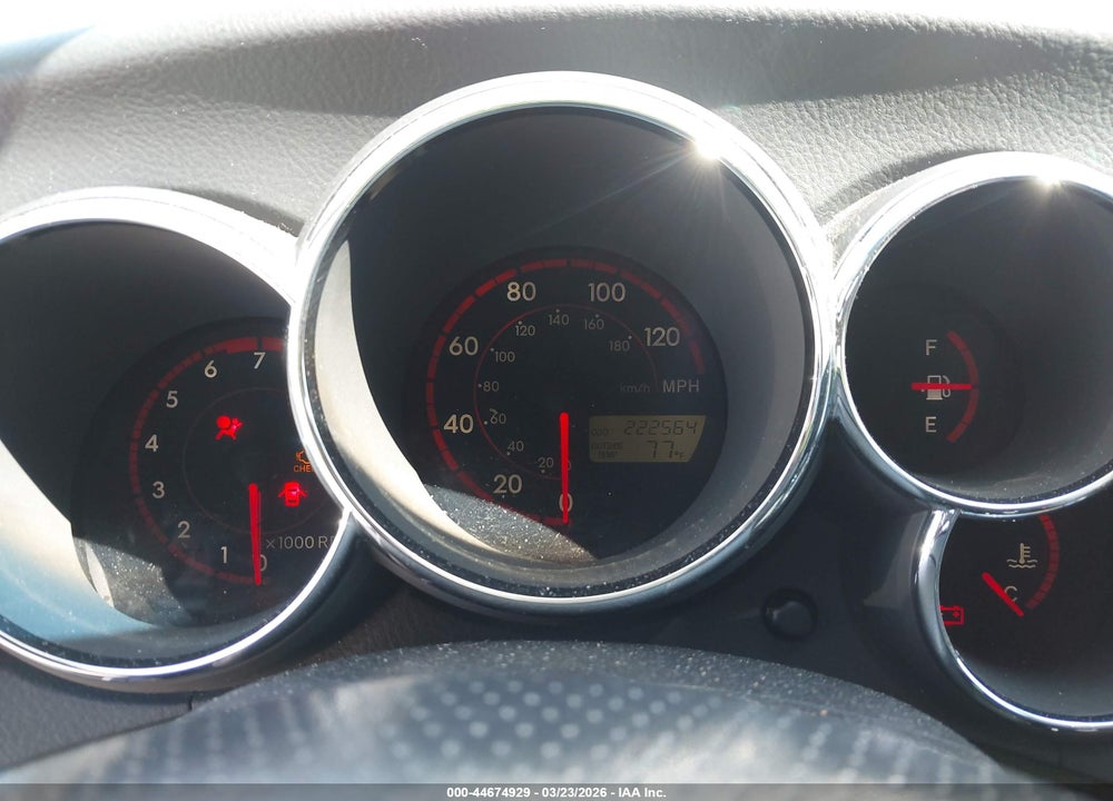 2004 TOYOTA MATRIX XR VIN: 2T1KR32E24C216307