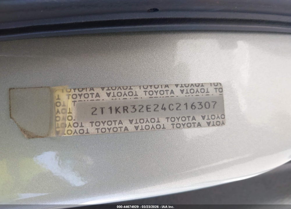 2004 TOYOTA MATRIX XR VIN: 2T1KR32E24C216307