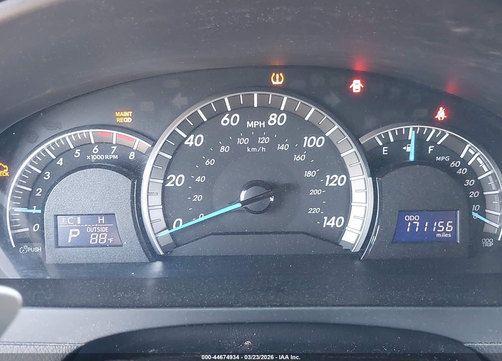 2013 TOYOTA CAMRY SE VIN: 4T1BF1FK8DU271064