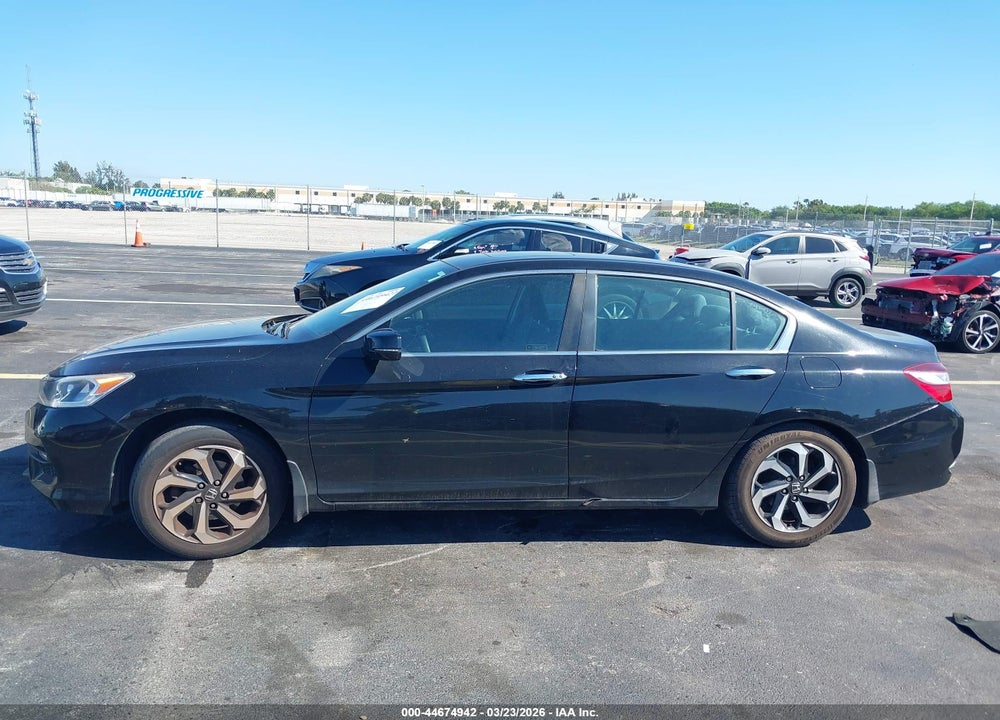 2017 HONDA ACCORD EX VIN: 1HGCR2F08HA203859