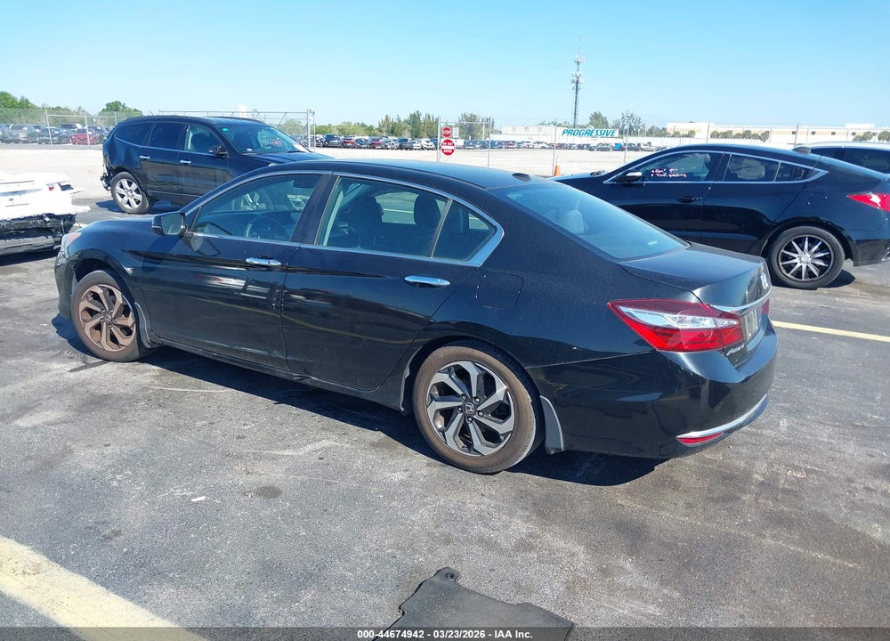 2017 HONDA ACCORD EX VIN: 1HGCR2F08HA203859