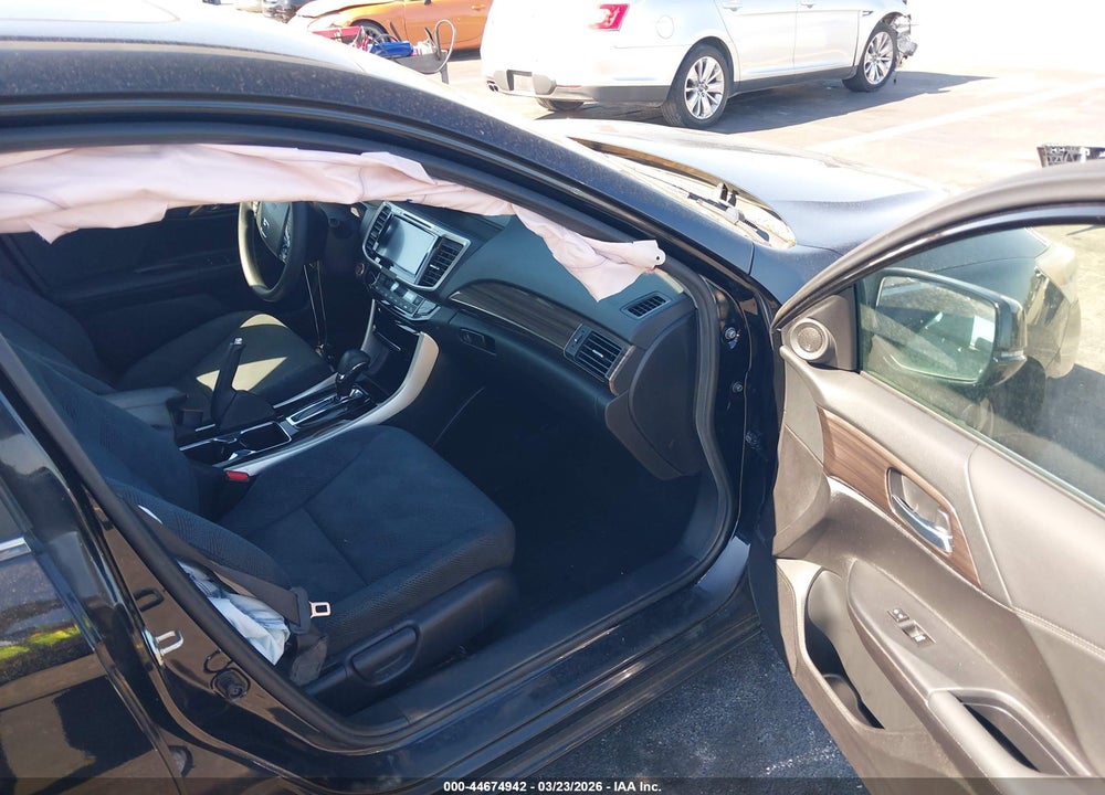 2017 HONDA ACCORD EX VIN: 1HGCR2F08HA203859