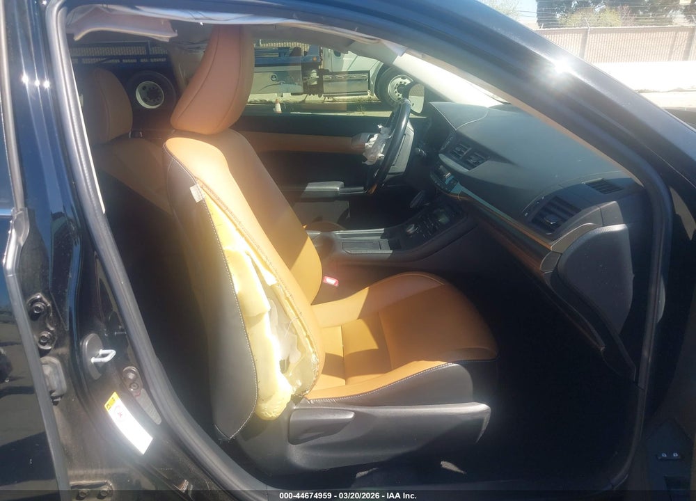 2015 LEXUS CT 200H VIN: JTHKD5BHXF2245591