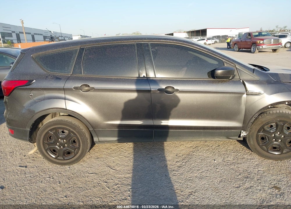 2019 FORD ESCAPE S VIN: 1FMCU0F7XKUB85767