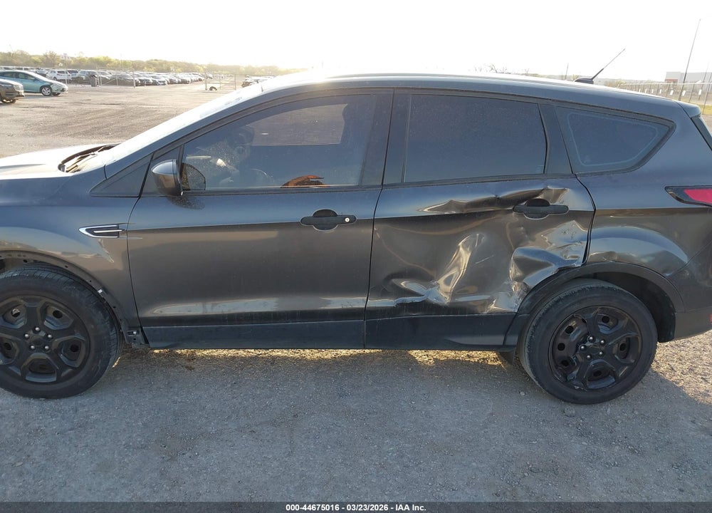 2019 FORD ESCAPE S VIN: 1FMCU0F7XKUB85767