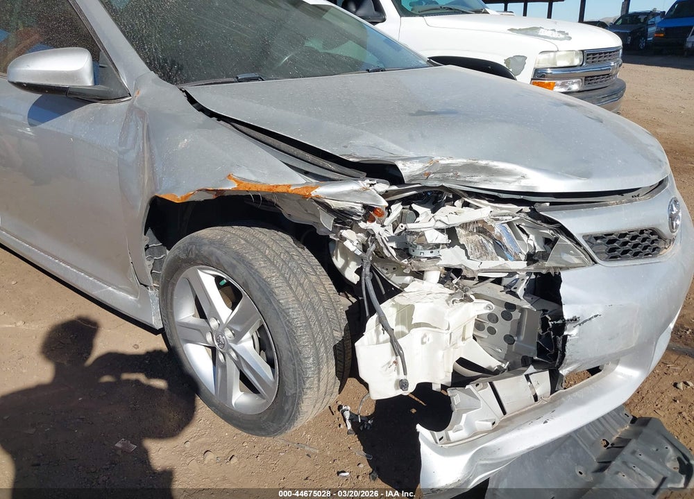 2013 TOYOTA CAMRY SE VIN: 4T1BF1FK3DU264734