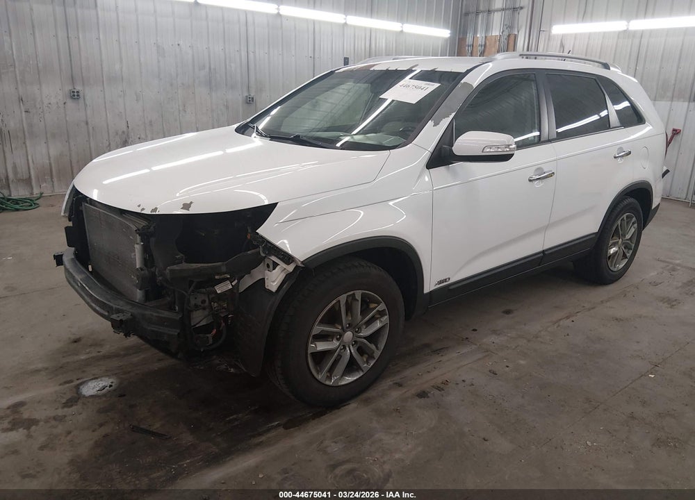 2015 KIA SORENTO LX VIN: 5XYKTCA6XFG606610