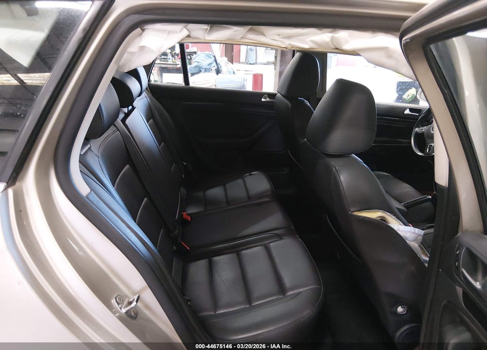 2014 VOLKSWAGEN JETTA SPORTWAGEN 2.0L TDI VIN: 3VWPL7AJ3EM625029