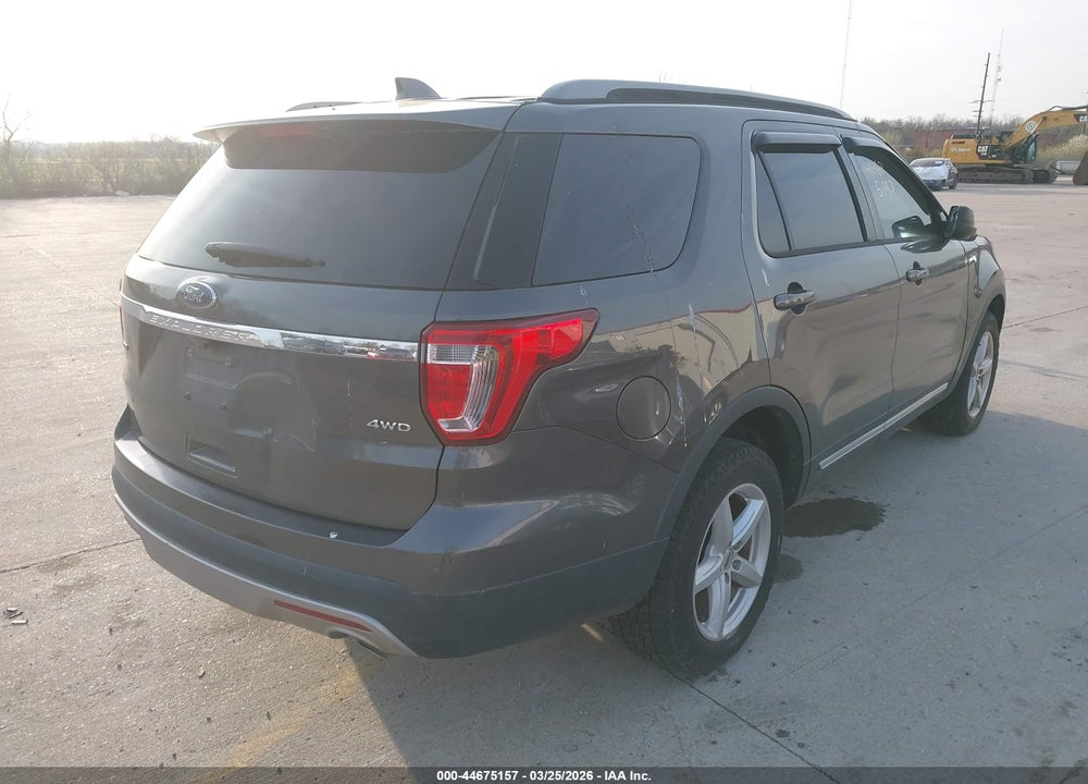 2016 FORD EXPLORER XLT VIN: 1FM5K8D83GGC88639