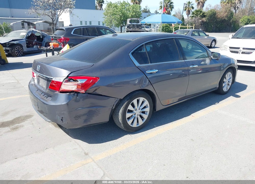 2015 HONDA ACCORD EX-L VIN: 1HGCR2F83FA071550