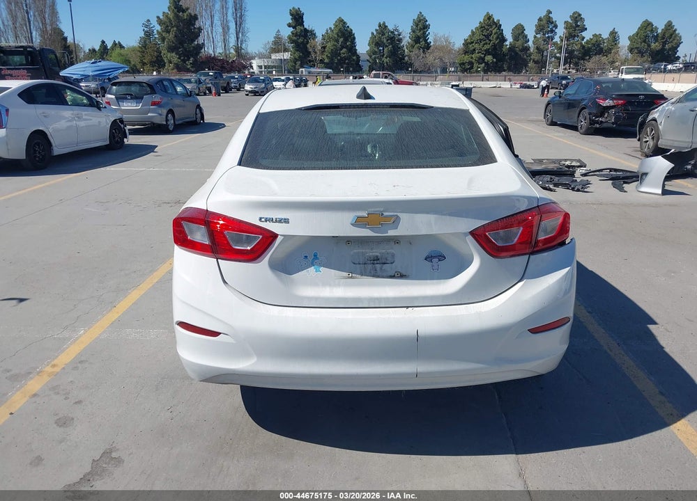 2018 CHEVROLET CRUZE LS AUTO VIN: 1G1BC5SM0J7131038