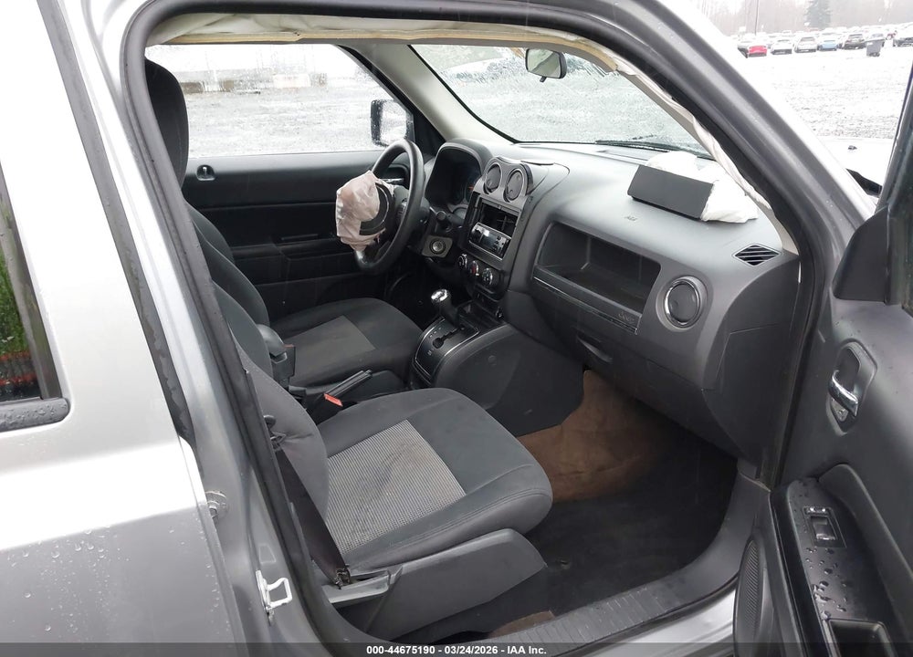 2015 JEEP PATRIOT SPORT VIN: 1C4NJPBA4FD284171