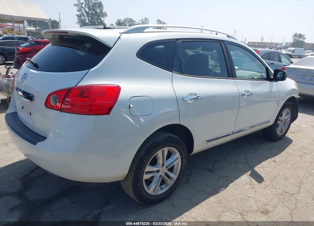 2015 NISSAN ROGUE SELECT S VIN: JN8AS5MT8FW160055