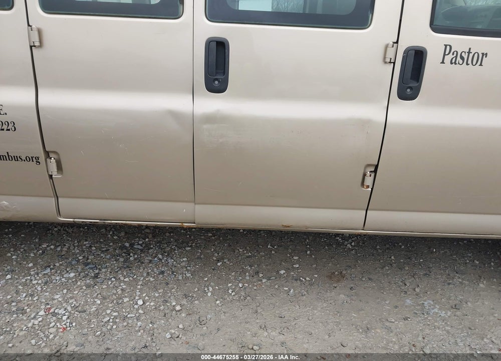 2005 CHEVROLET EXPRESS VIN: 1GAHG39UX51200223