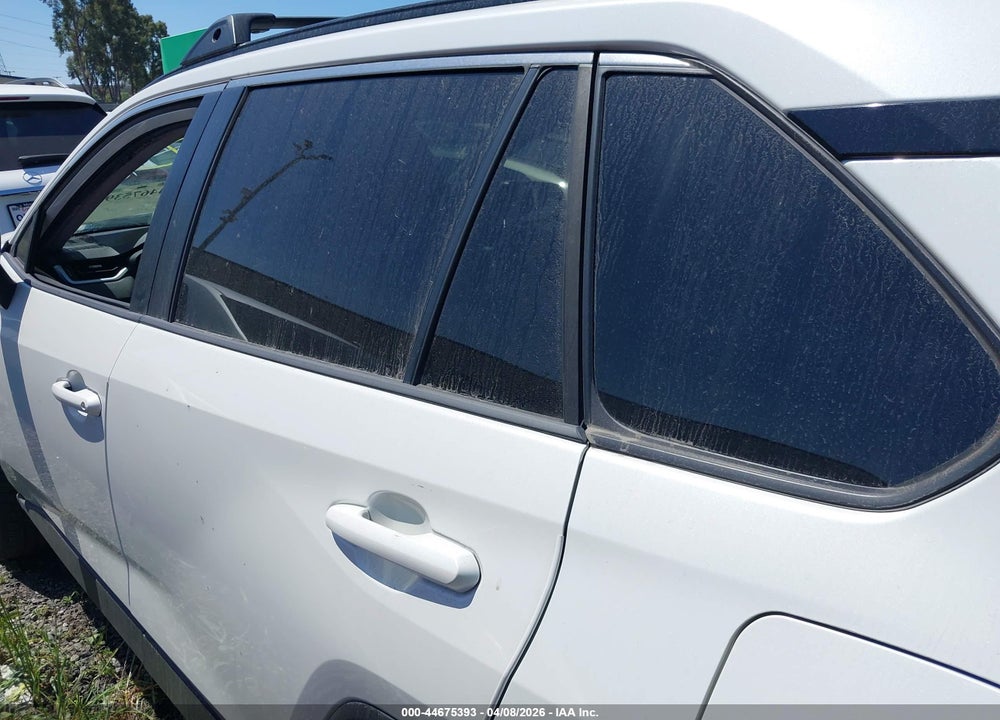 2021 TOYOTA RAV4 HYBRID XLE PREMIUM VIN: 2T3B6RFV9MW024345