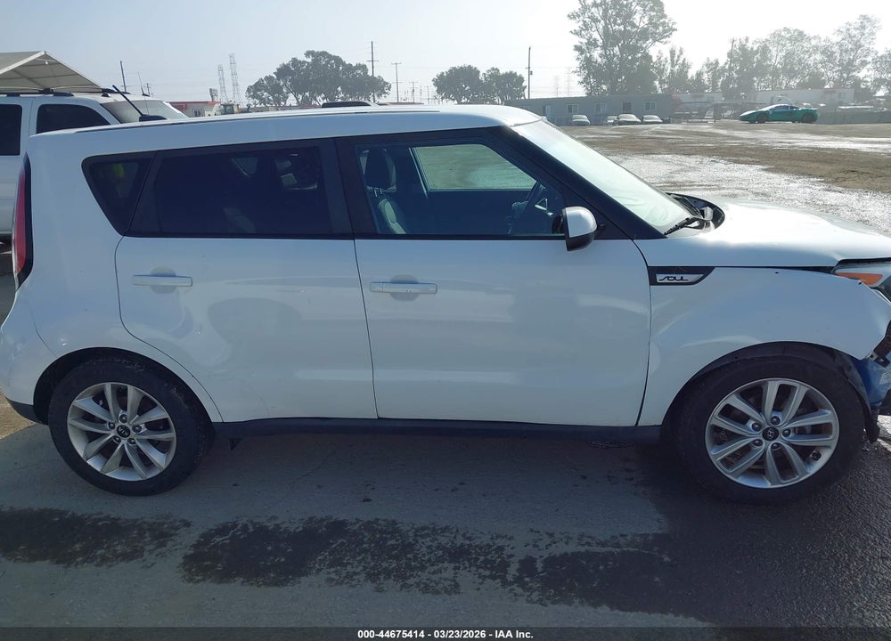 2018 KIA SOUL + VIN: KNDJP3A55J7527505