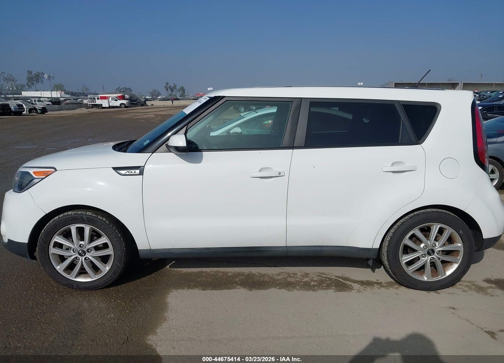 2018 KIA SOUL + VIN: KNDJP3A55J7527505