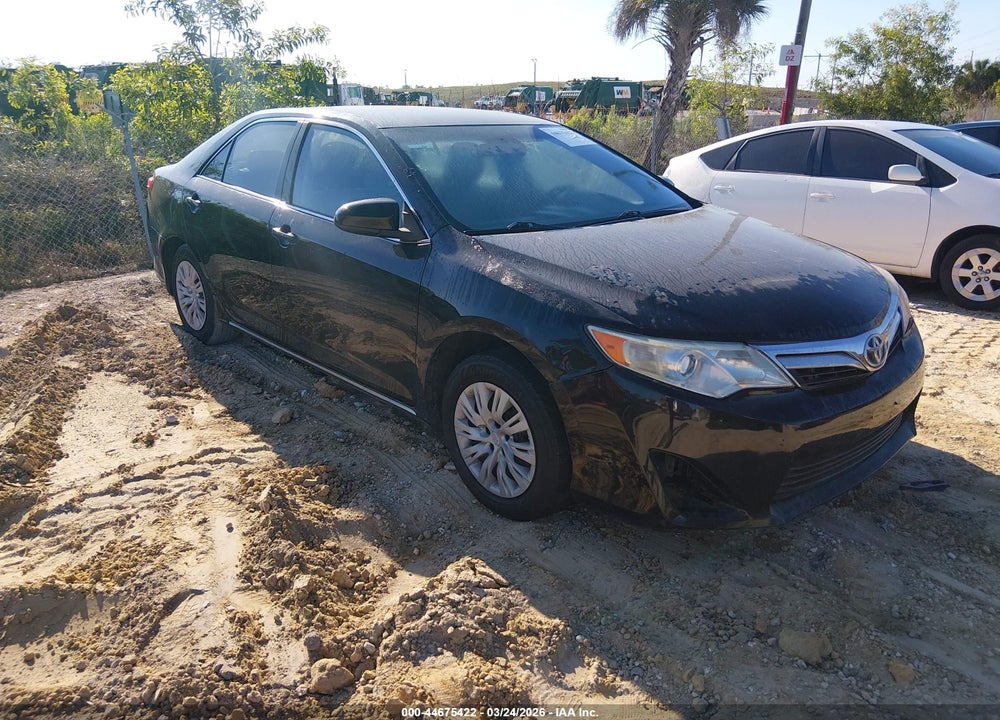 2014 TOYOTA CAMRY HYBRID LE VIN: 4T1BD1FK4EU121718