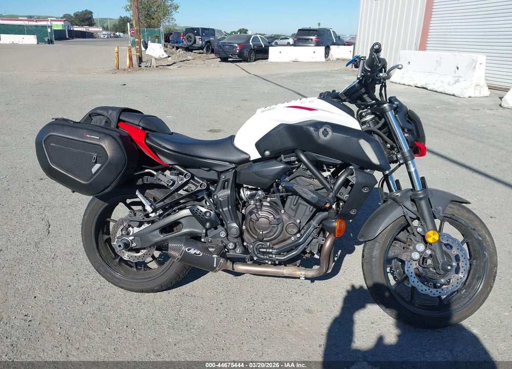 2018 YAMAHA MT07 C VIN: JYARM27Y5JA000330