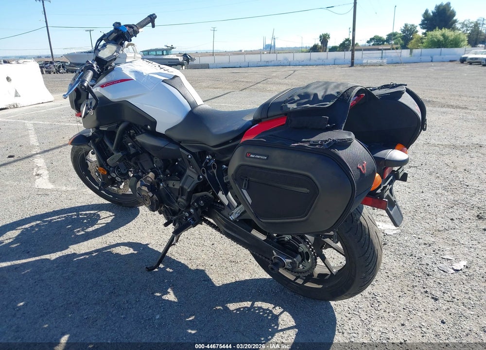 2018 YAMAHA MT07 C VIN: JYARM27Y5JA000330
