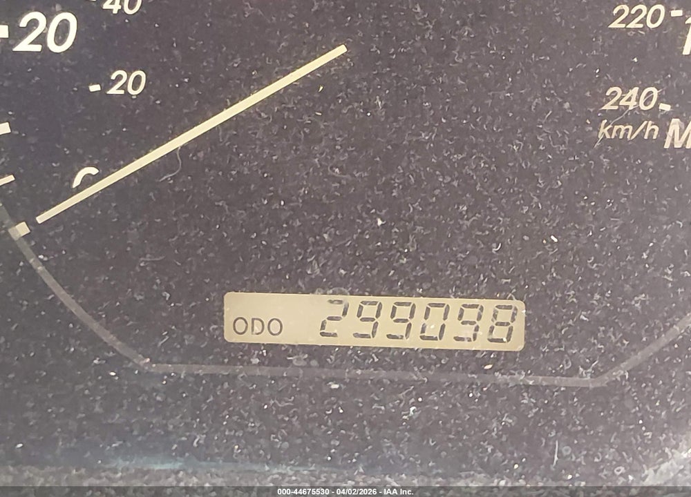 2004 LEXUS RX 330 VIN: JTJGA31U140010201